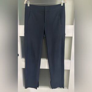 ATHLETA STELLAR CROP TROUSER SZ 10T EUC